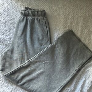 ALO  Gray Sweatpants